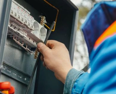 Электромонтажные работы в Москве: что изменилось за последние три года